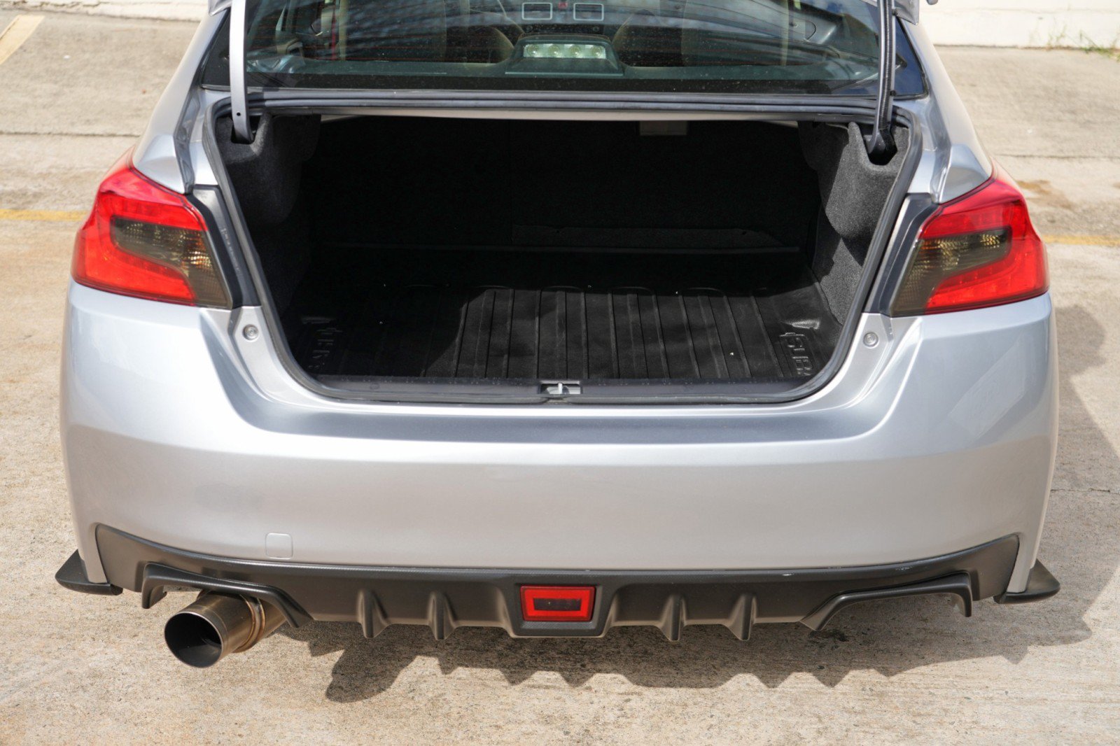 Used 2018 Subaru WRX STI AWD/4WD image 9