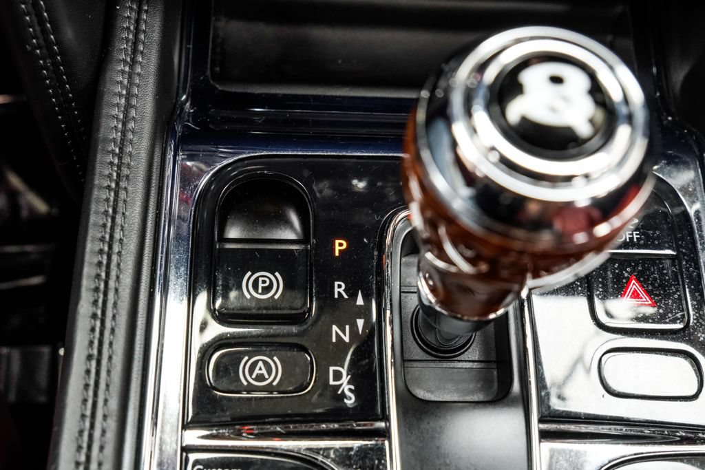 Used 2018 Bentley Mulsanne RWD image 28