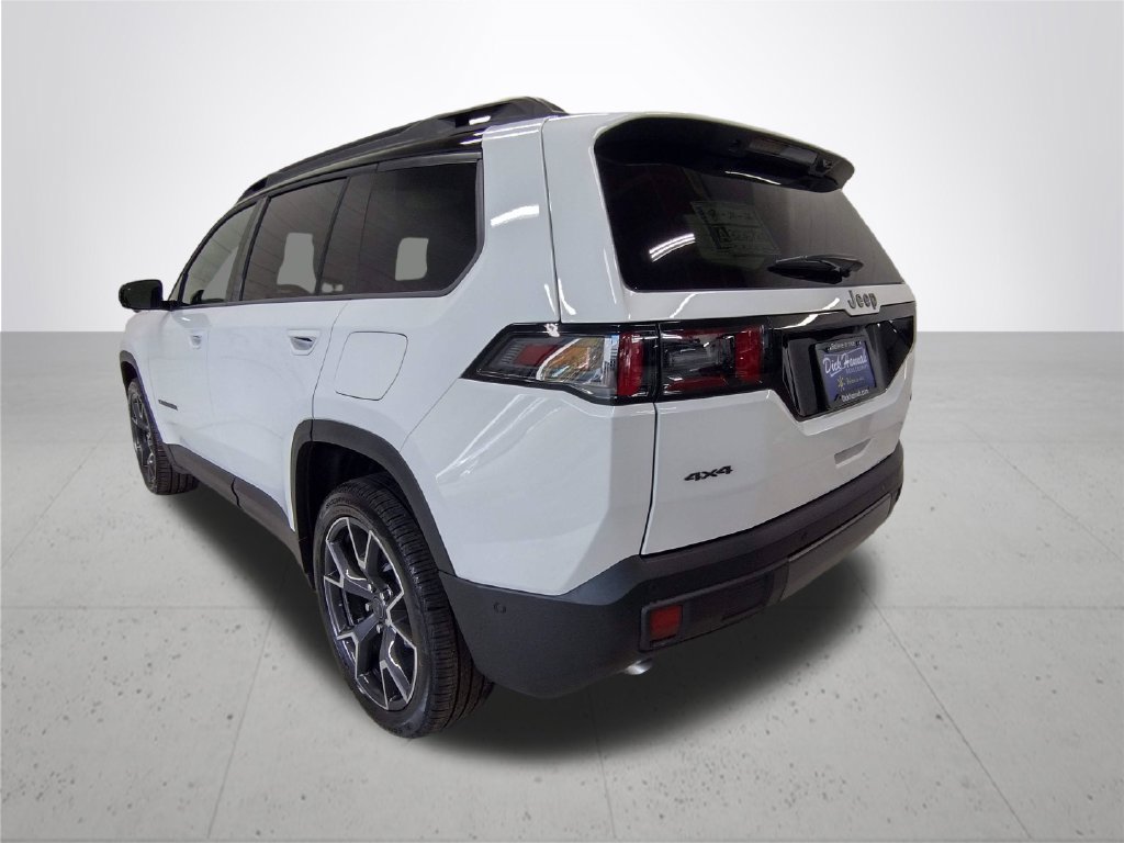 Used 2026 Jeep Cherokee Overland w/ Trailer Tow Group AWD/4WD image 13