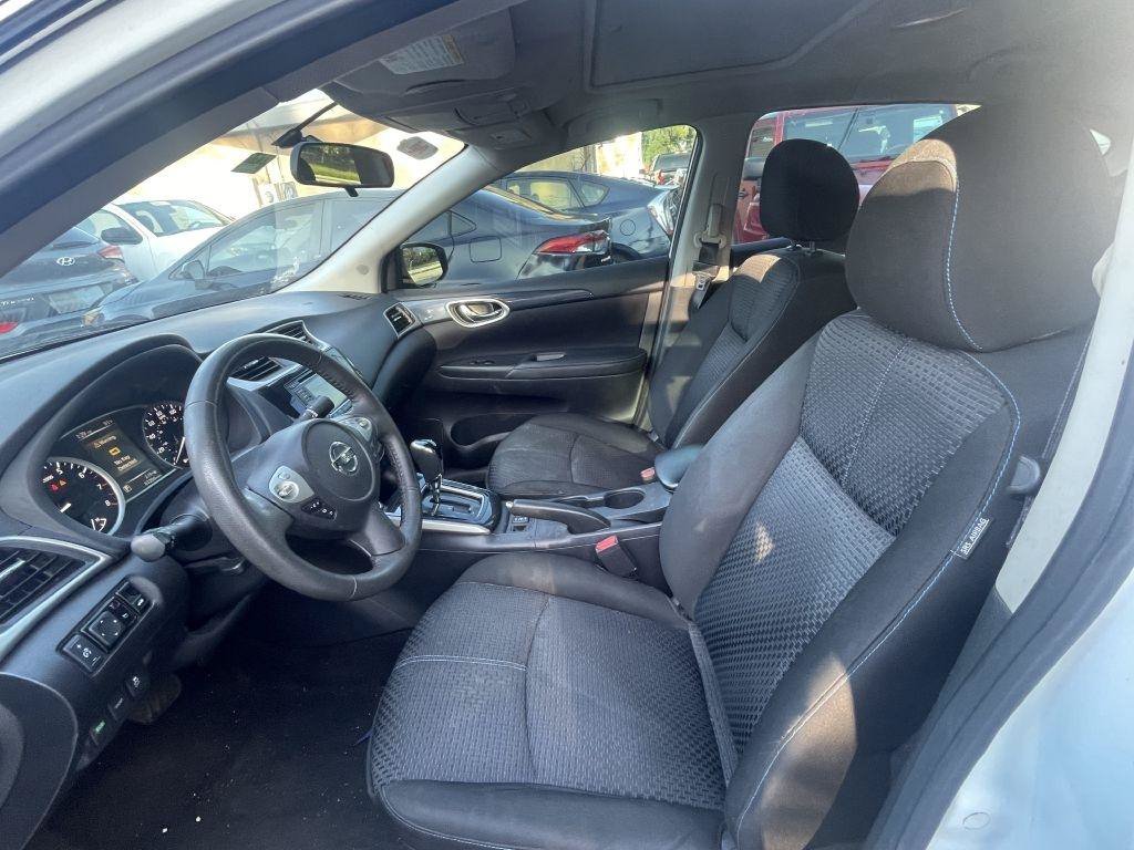 Used 2017 Nissan Sentra SR Turbo w/ SR Midnight Edition FWD image 6