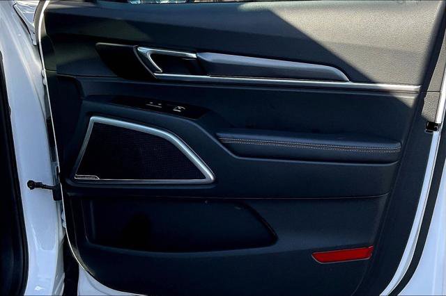 Used 2025 Kia Telluride S image 26