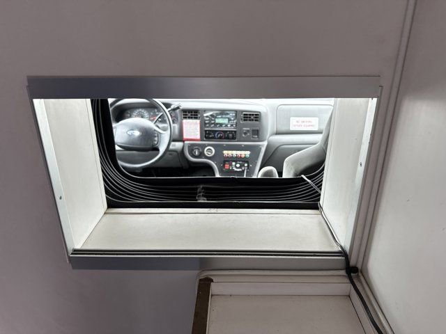 Used 2003 Ford F350 XL image 11