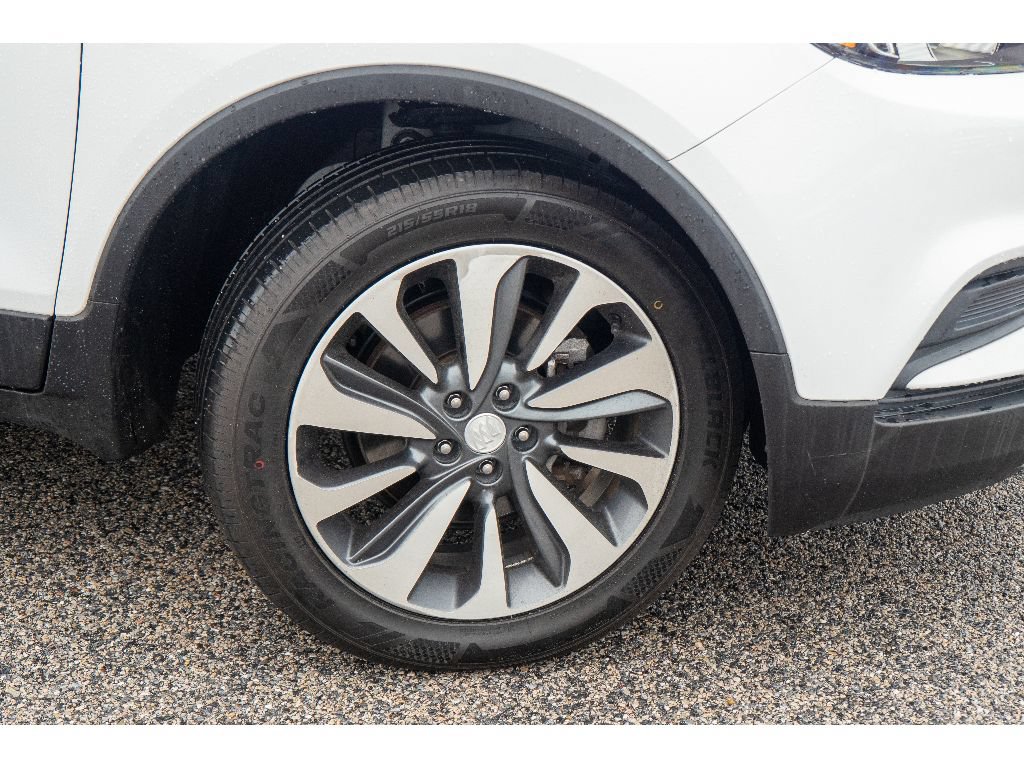 Used 2022 Buick Encore Preferred w/ Safety Package AWD/4WD image 28