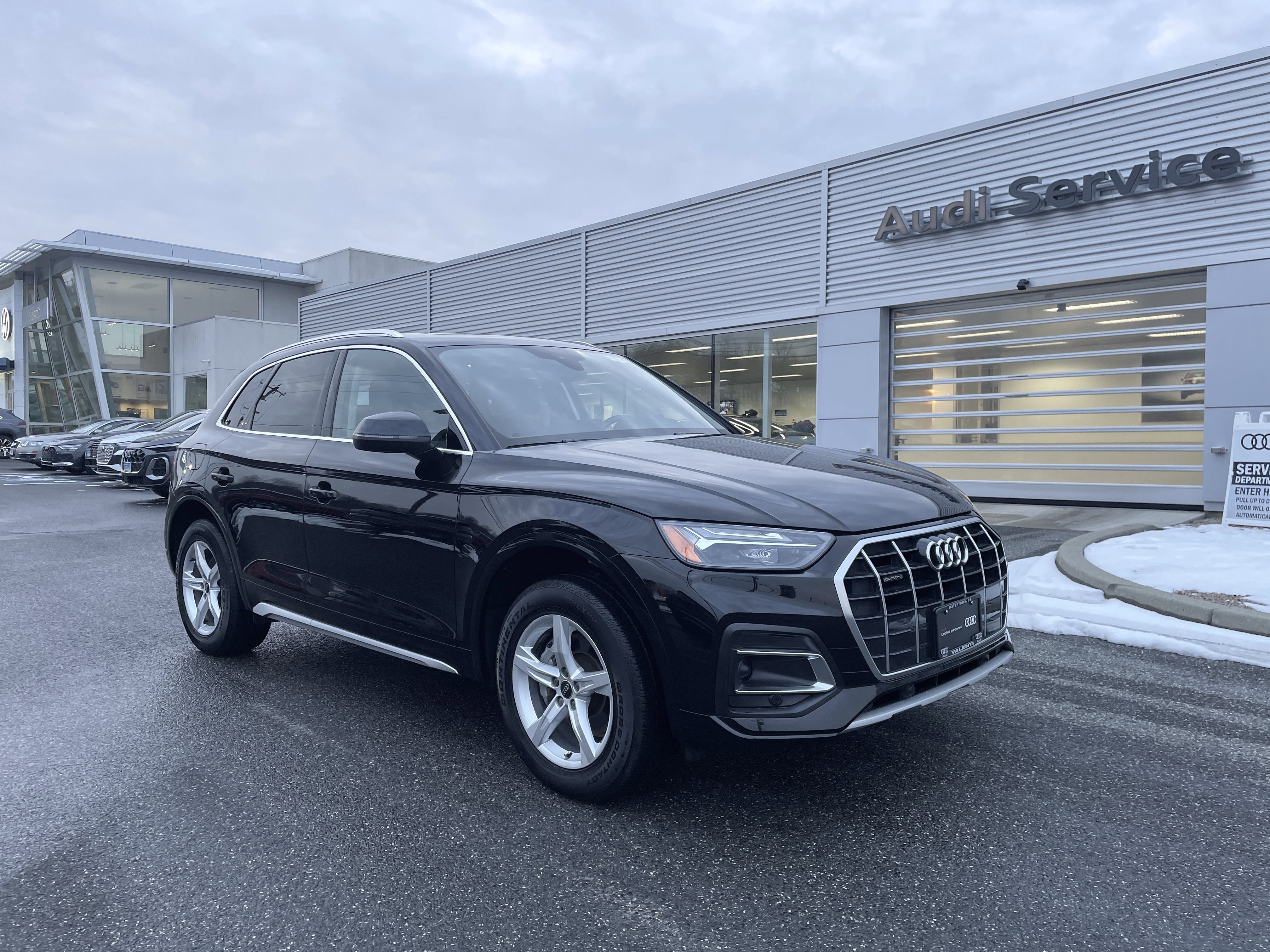 Certified 2023 Audi Q5 2.0T Premium w/ Convenience Package image 1
