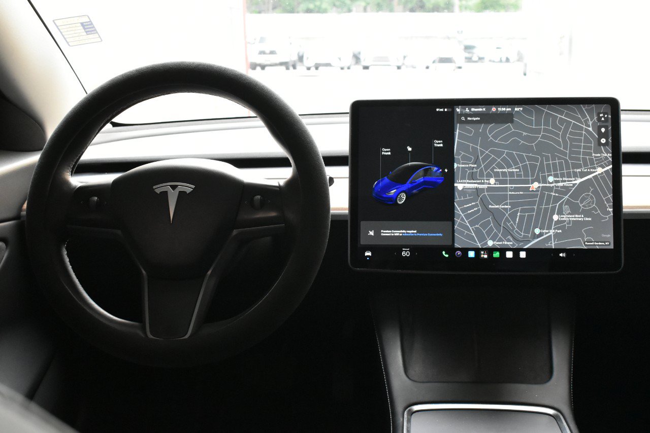 Used 2021 Tesla Model 3 Long Range AWD/4WD image 21