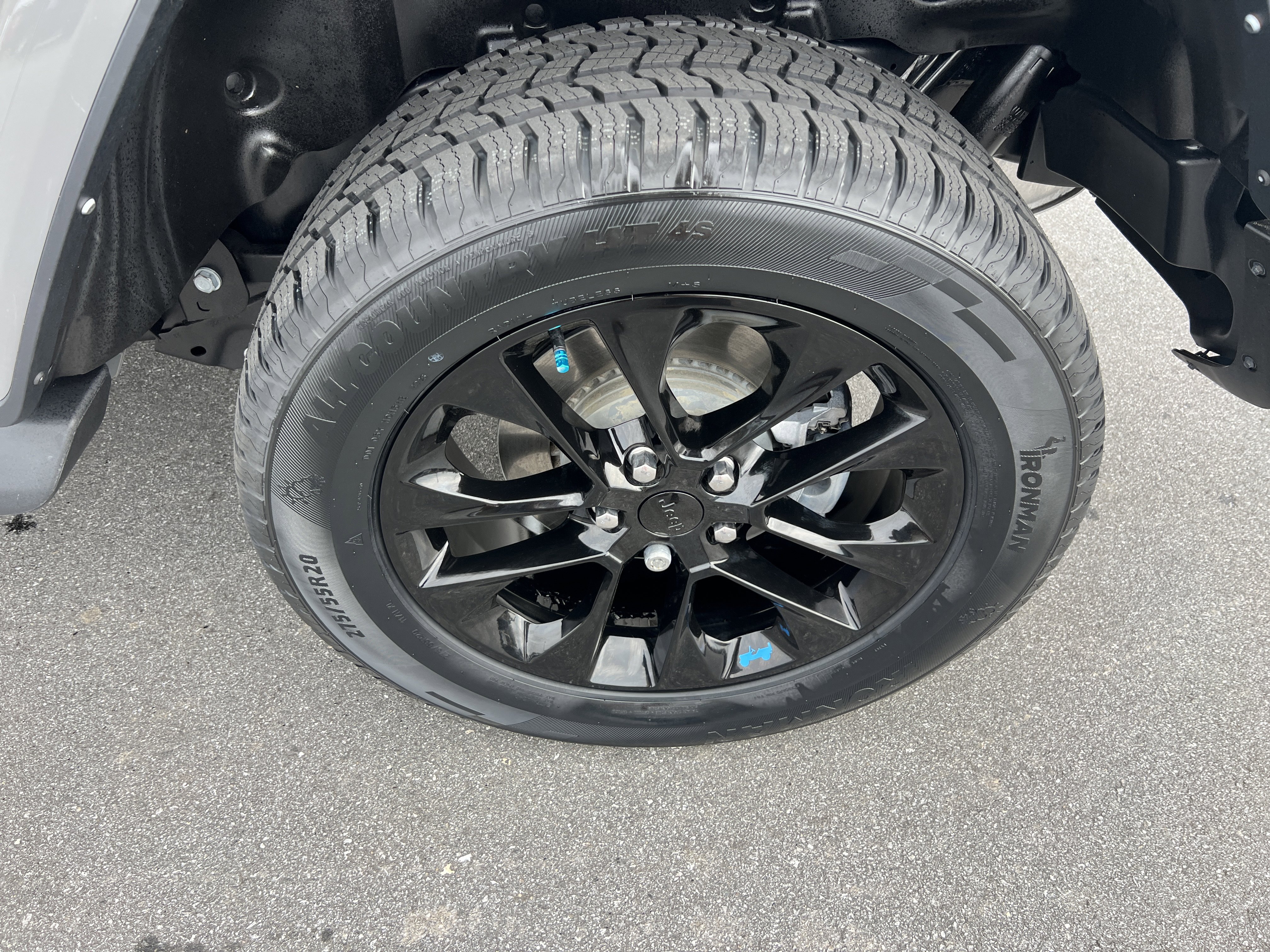 Used 2023 Jeep Wrangler Sahara w/ Cold Weather Group image 10