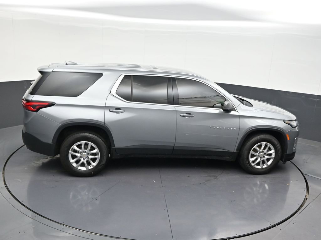 Used 2023 Chevrolet Traverse LS FWD image 21