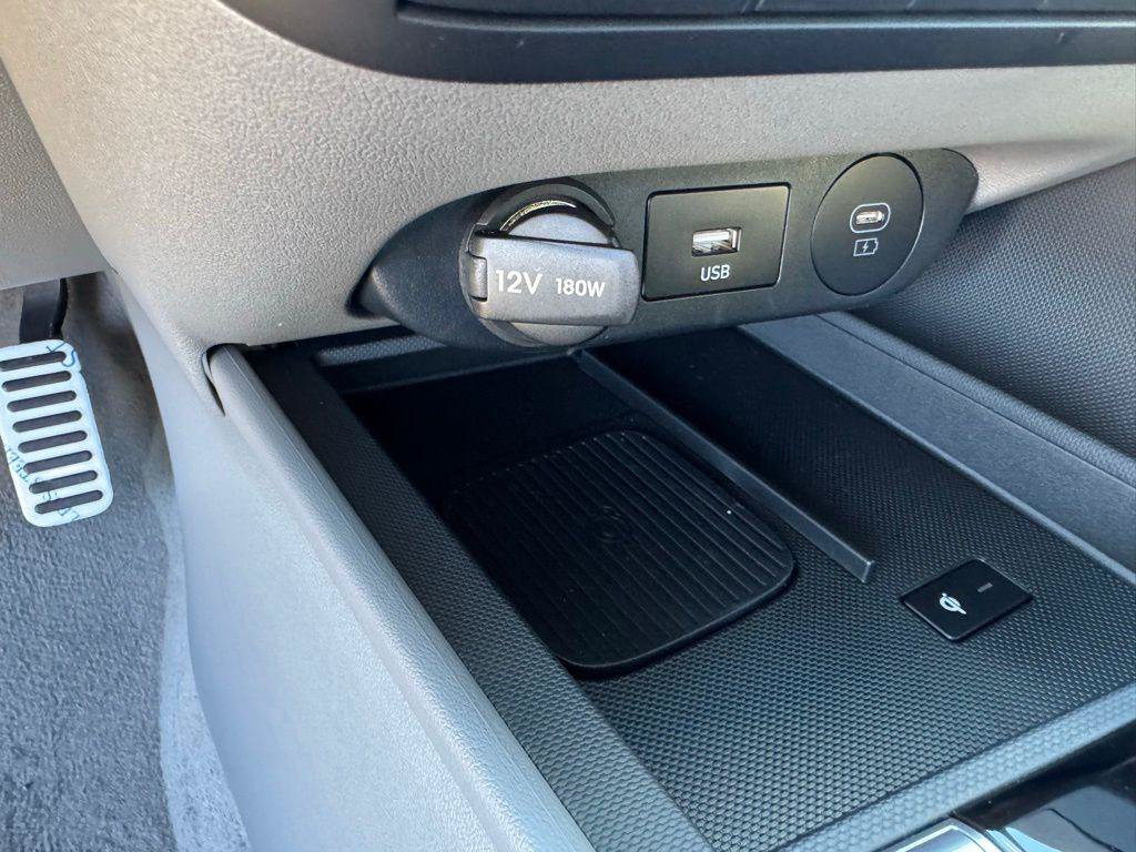 New 2025 Hyundai Elantra Sport FWD image 25