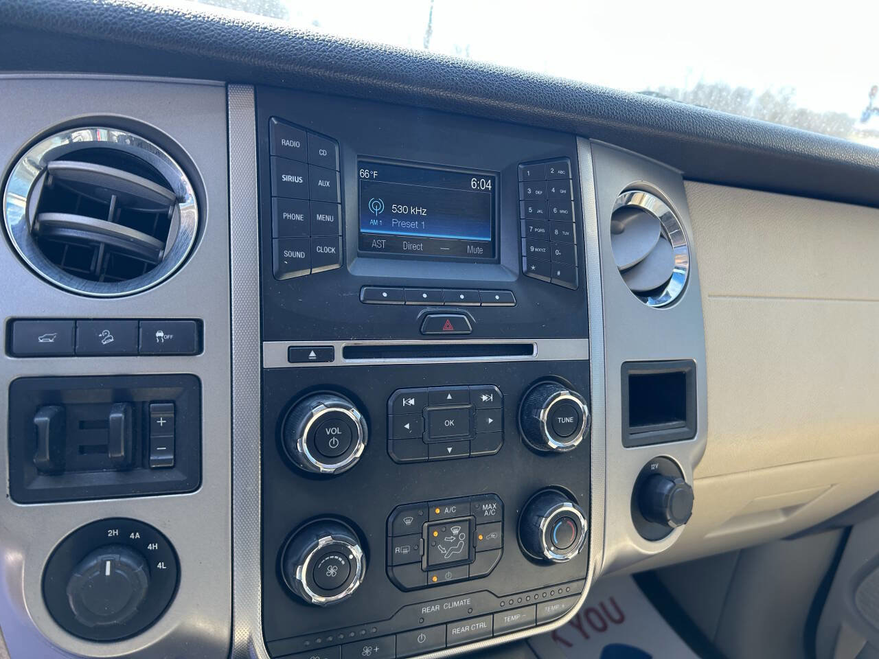 Used 2015 Ford Expedition EL XLT w/ Equipment Group 201A image 12