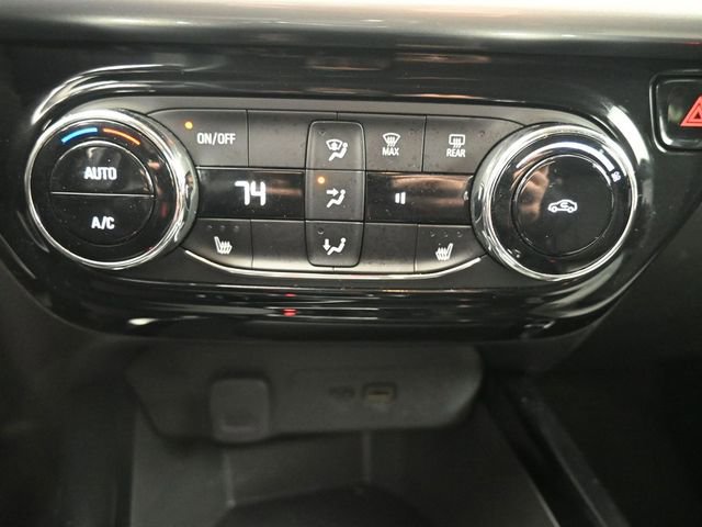 Used 2025 Chevrolet Trax LT w/ LT Convenience Package image 17