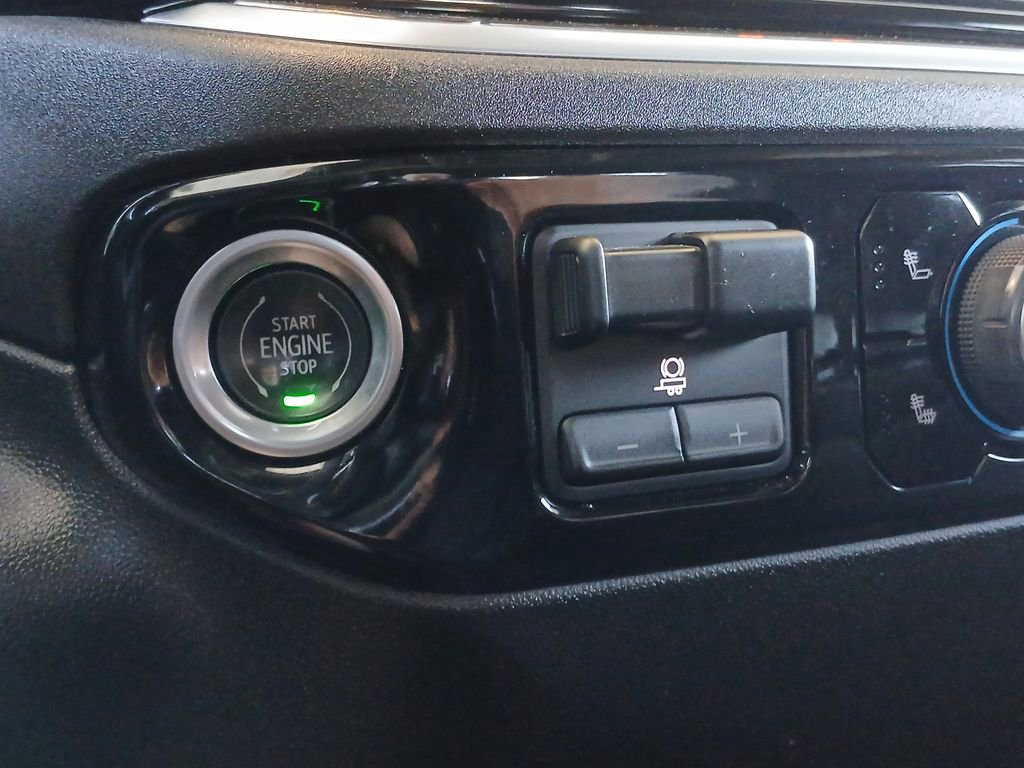 Certified 2022 Chevrolet Silverado 1500 LT w/ Texas Edition Plus image 17