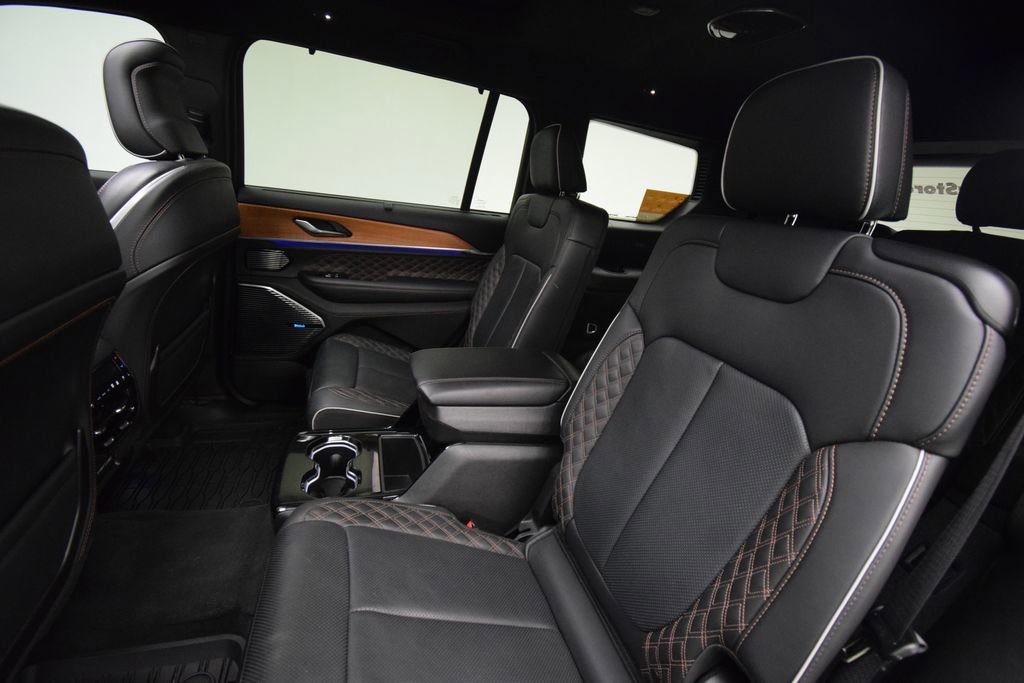 Used 2024 Jeep Grand Cherokee L Summit image 28