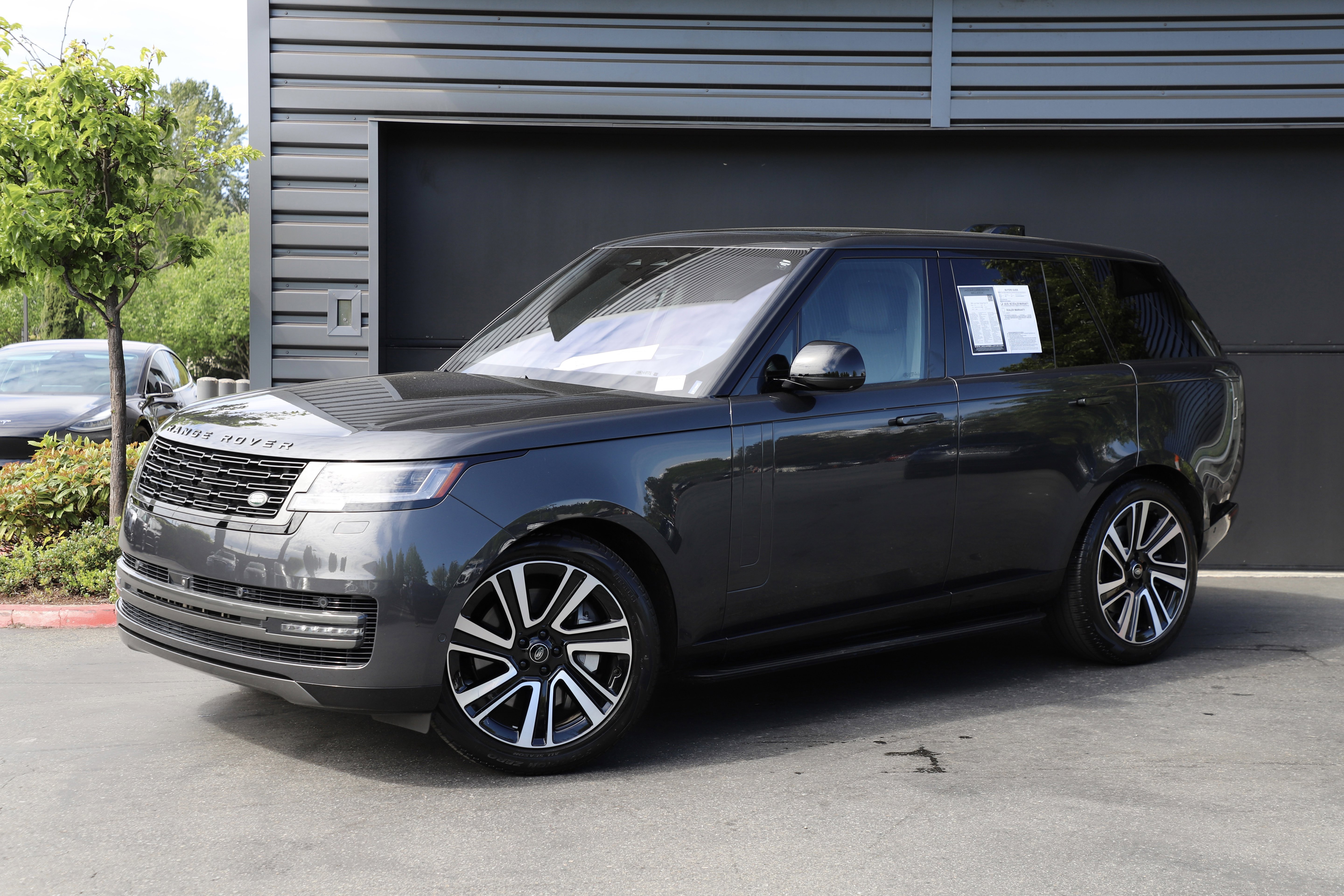 Certified 2023 Land Rover Range Rover SE AWD/4WD image 1