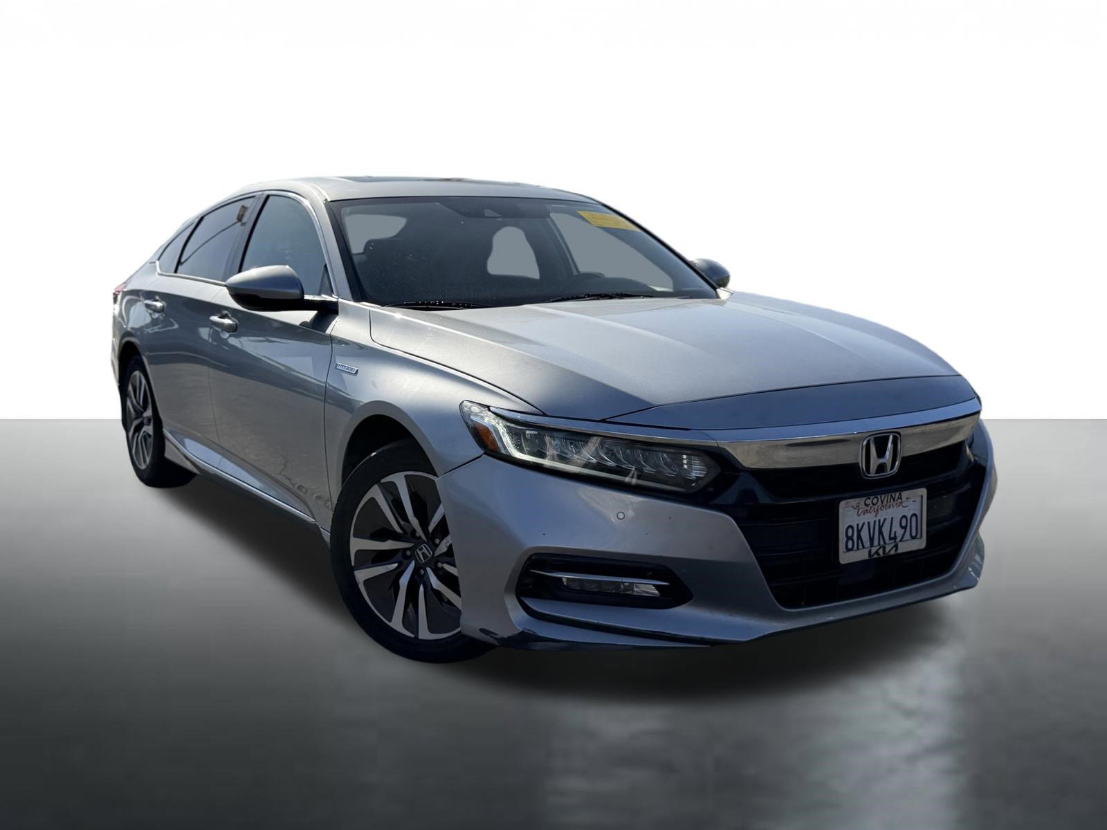 Used 2019 Honda Accord Touring image 2