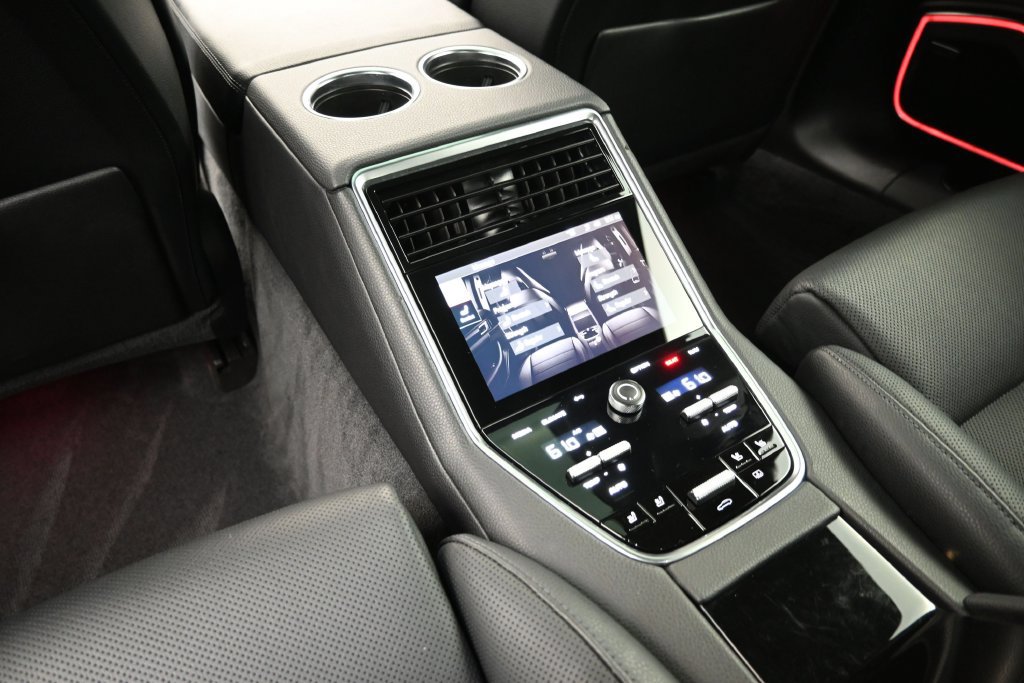 Certified 2023 Porsche Panamera 4 Executive w/ Premium Package AWD/4WD image 19