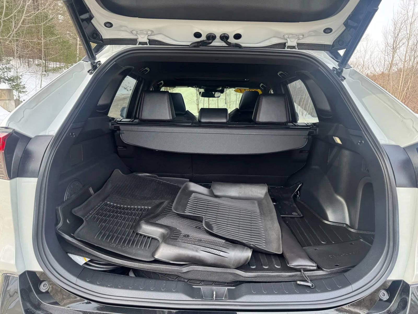 Used 2023 Toyota RAV4 XSE w/ Weather Package image 31