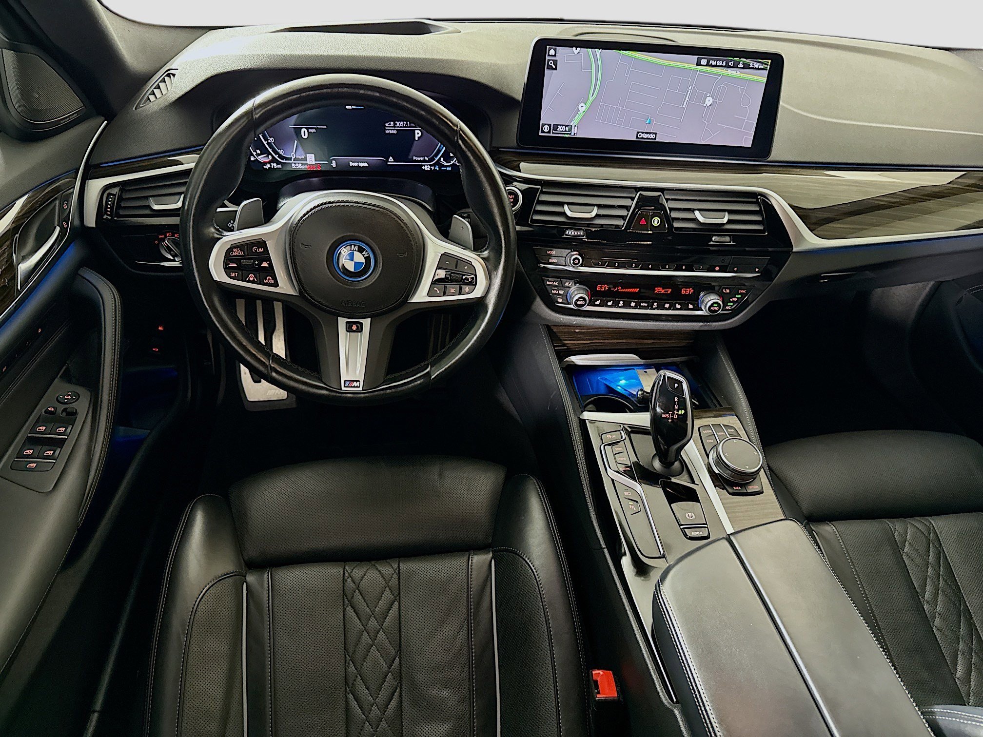 Used 2023 BMW 530e w/ M Sport Package image 17