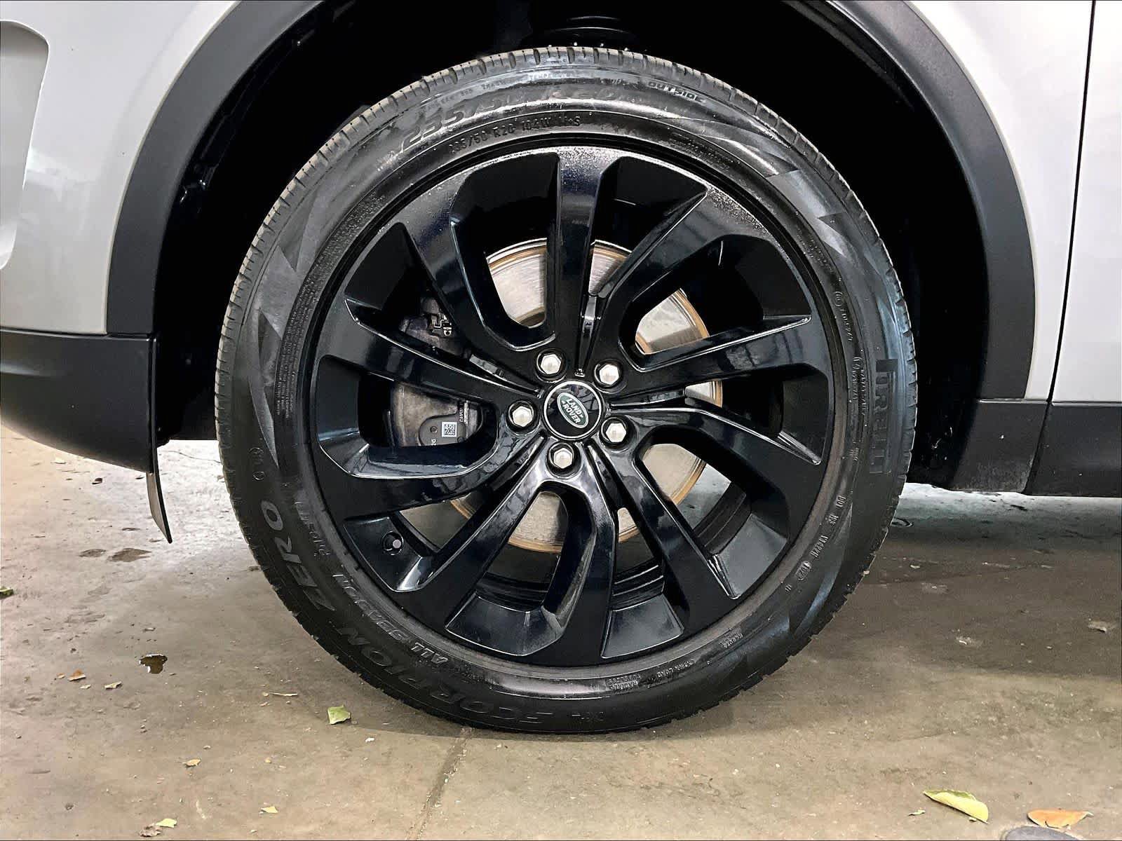 Used 2023 Land Rover Discovery Sport SE AWD/4WD image 12