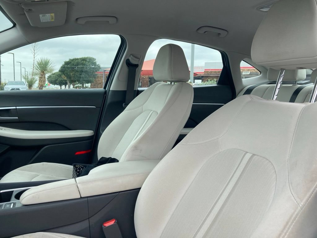 Used 2025 Hyundai Sonata SEL FWD image 7