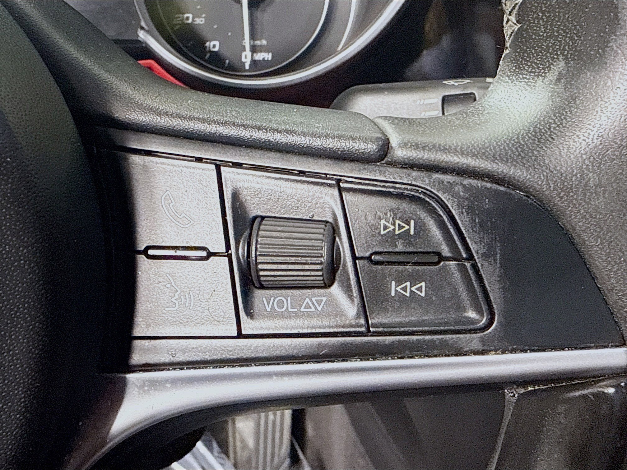 Used 2017 Alfa Romeo Giulia Base image 15