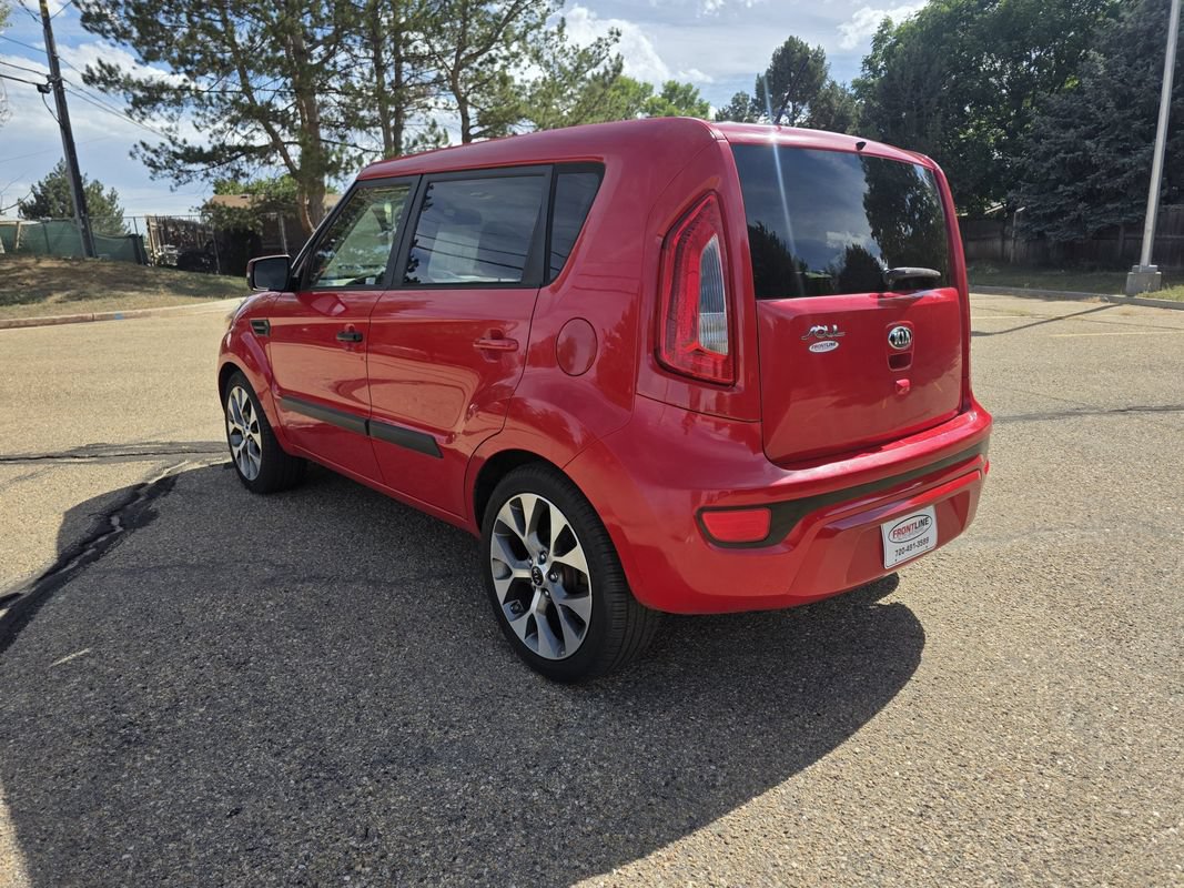 Used 2013 Kia Soul ! w/ Premium Pkg FWD image 3