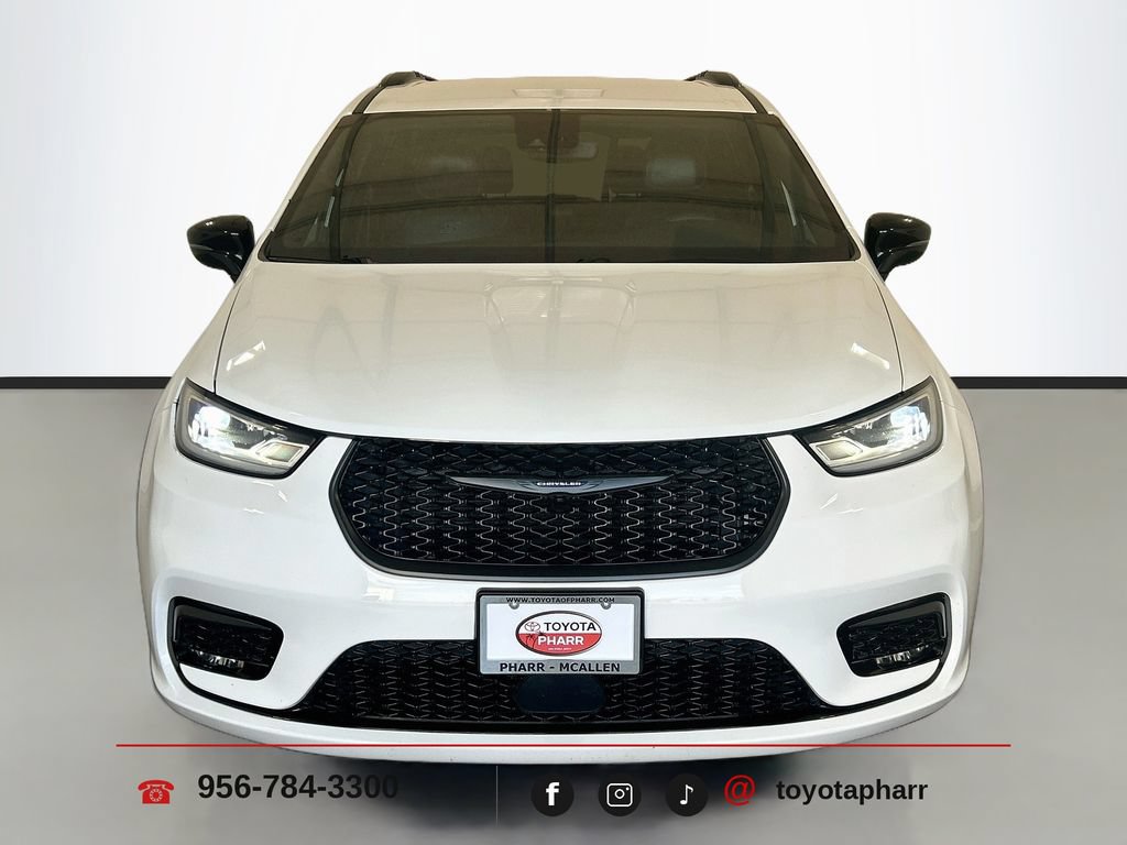 Used 2024 Chrysler Pacifica Touring-L w/ S Appearance Package FWD image 2