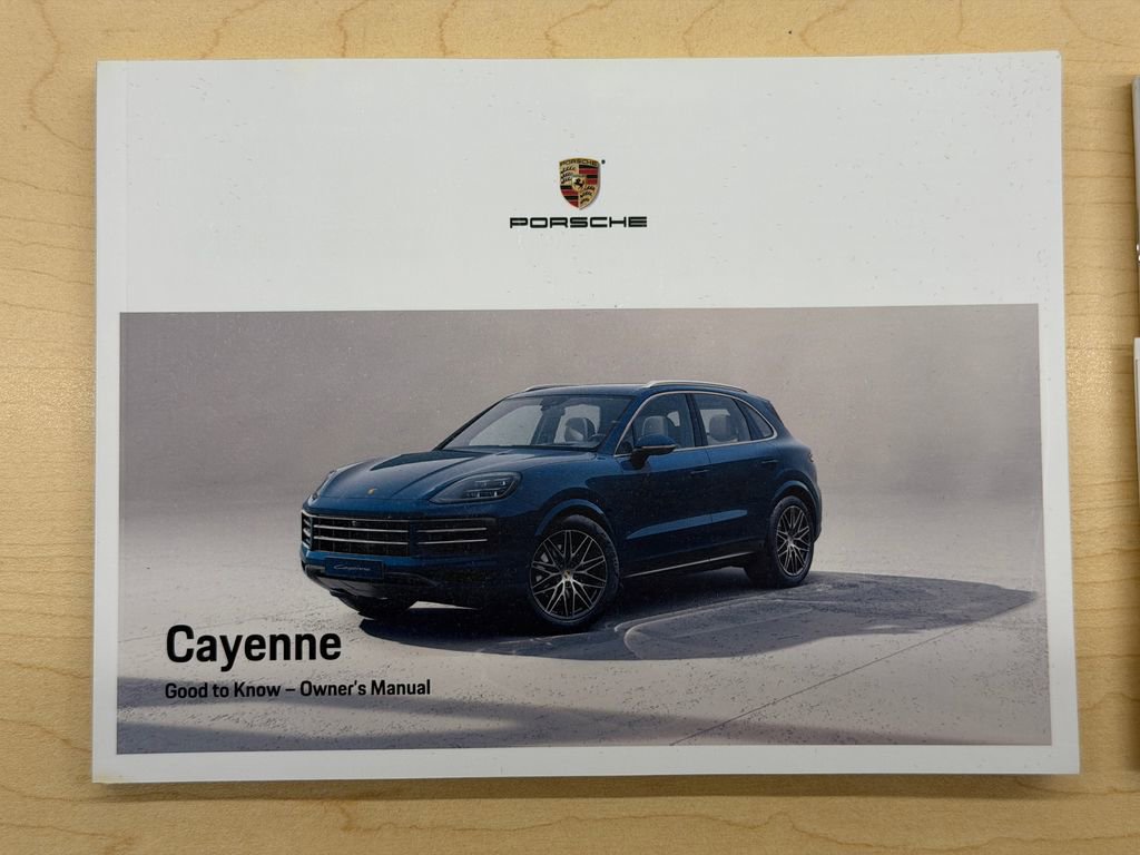 Used 2024 Porsche Cayenne Turbo GT AWD/4WD image 44