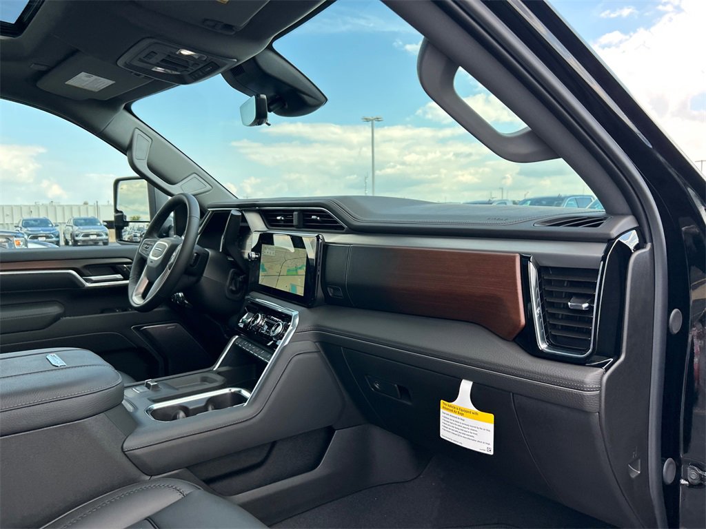 New 2026 GMC Sierra 2500 Denali w/ Denali Reserve Package image 39