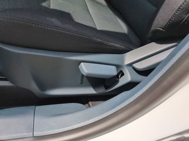 Certified 2025 Ford Maverick XL AWD/4WD image 12