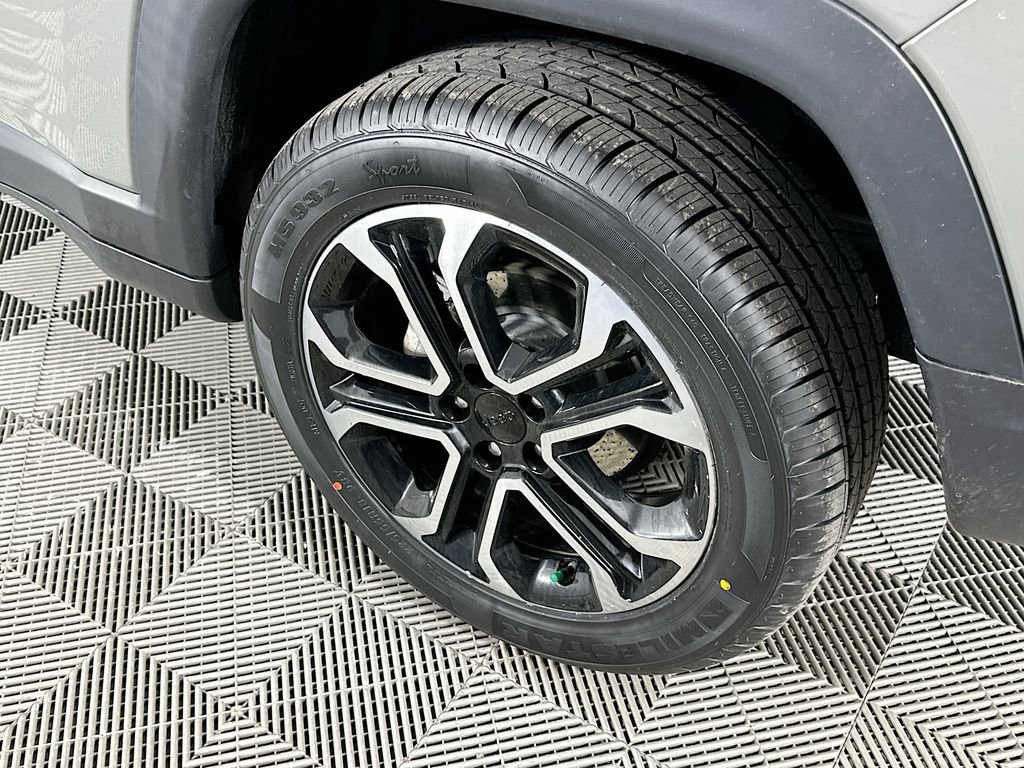 Used 2022 Jeep Compass Limited image 38