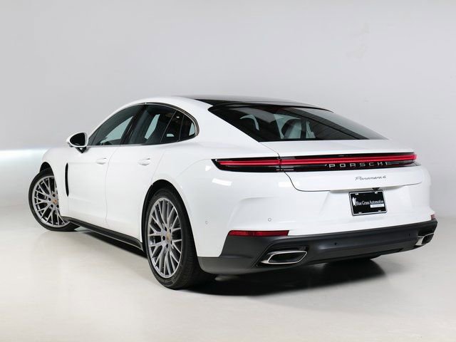 New 2025 Porsche Panamera 4 image 3
