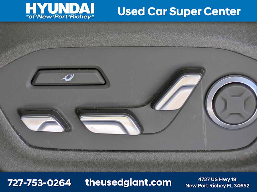 Used 2025 Hyundai Santa Fe Calligraphy FWD image 28
