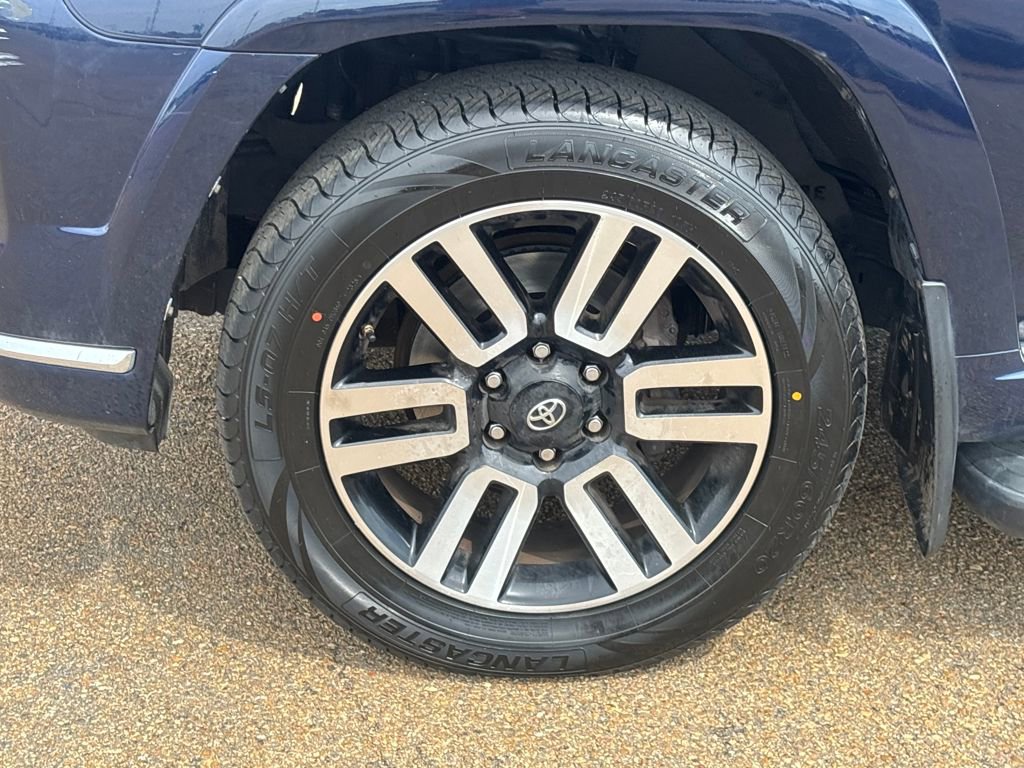 Used 2020 Toyota 4Runner Limited image 27