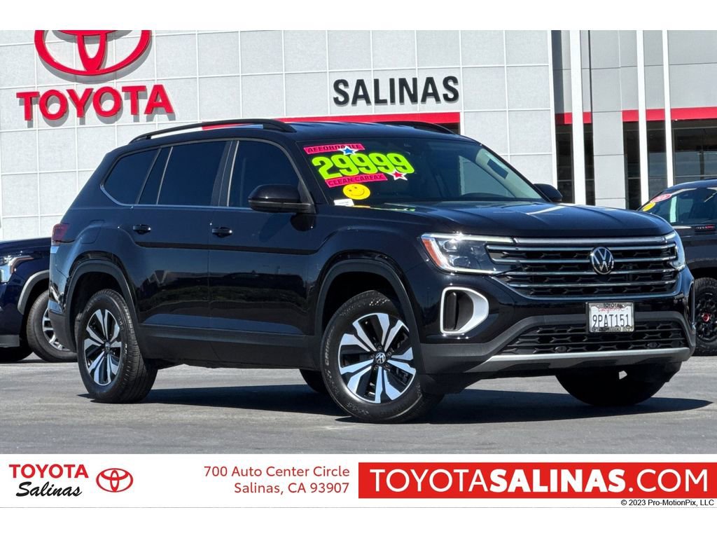 Used 2024 Volkswagen Atlas SE image 1