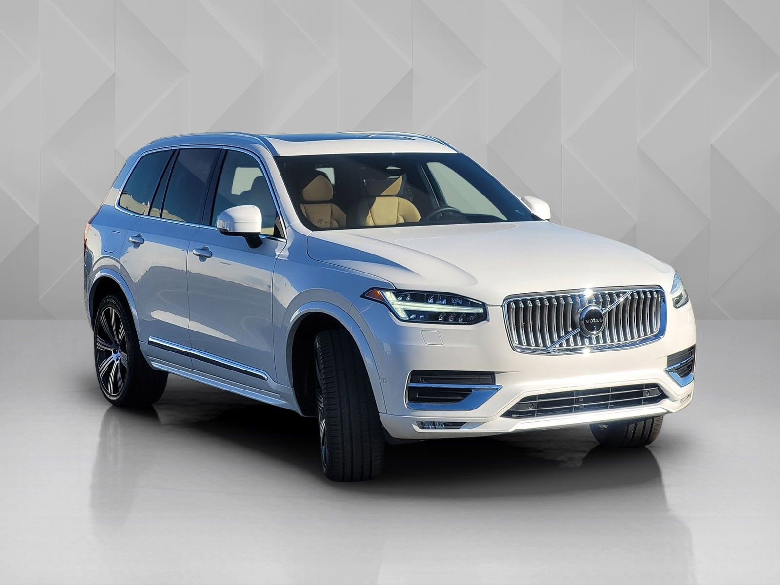 Certified 2023 Volvo XC90 B6 Ultimate w/ Lounge Package image 8