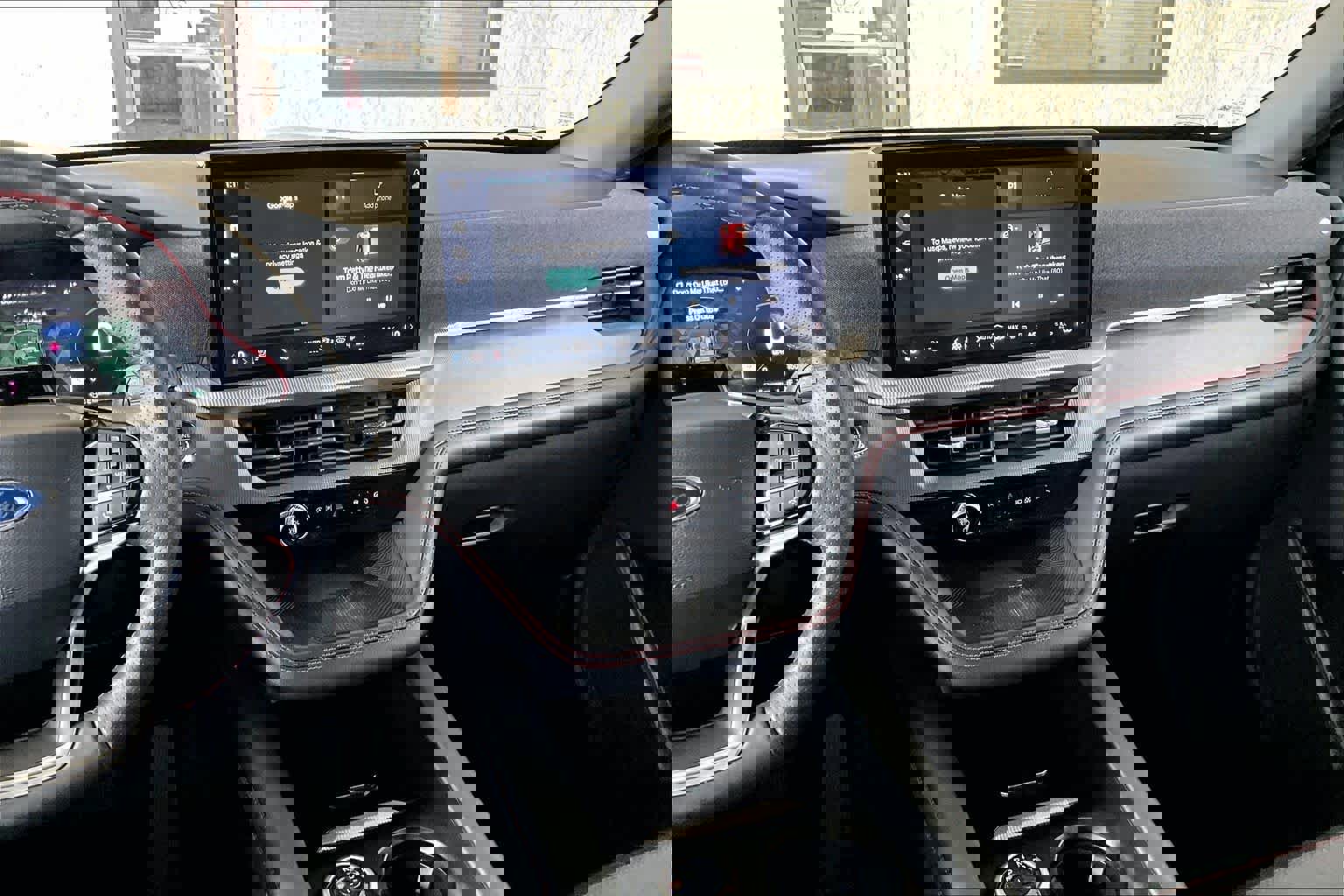 Certified 2025 Ford Explorer ST-Line w/ ST-Line Street Pack image 7