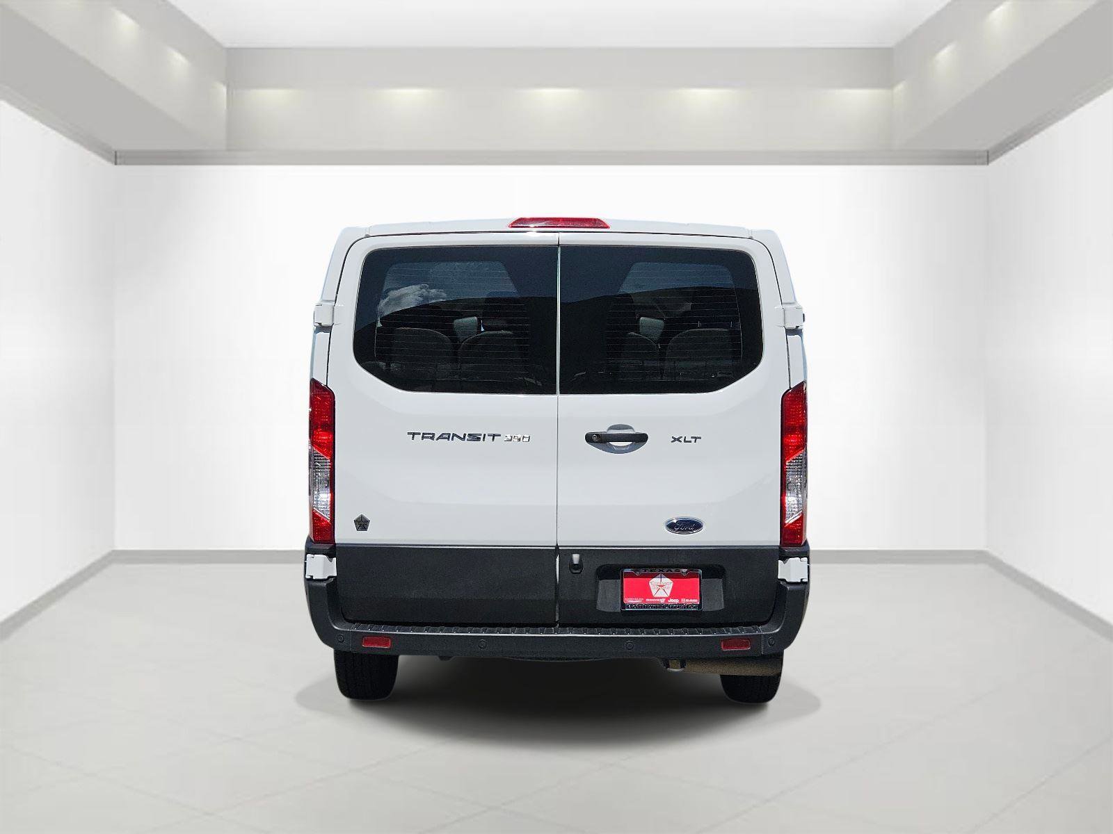 Used 2023 Ford Transit 350 XLT image 5