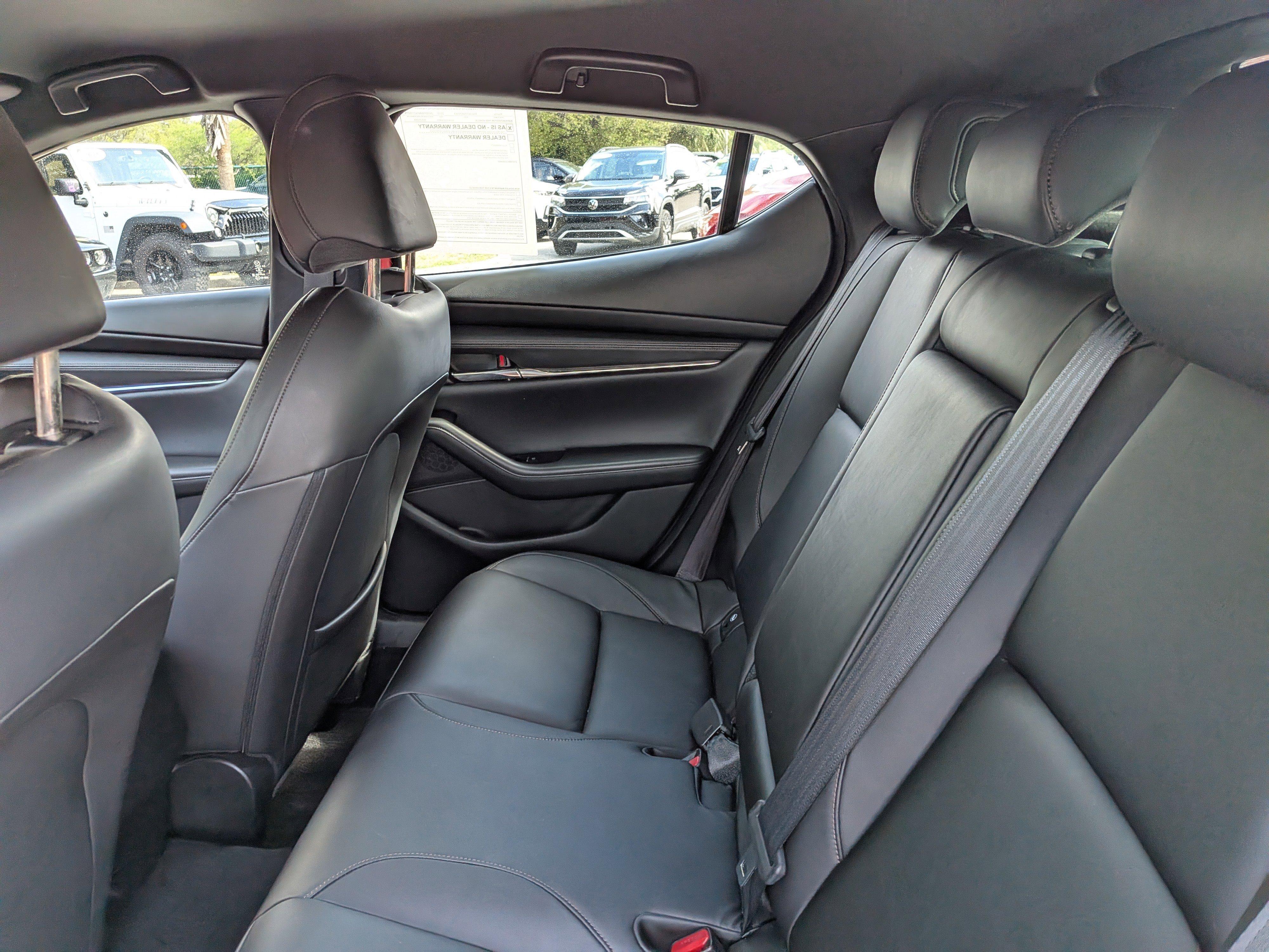 Used 2019 MAZDA MAZDA3 Hatchback w/ Preferred Package image 14