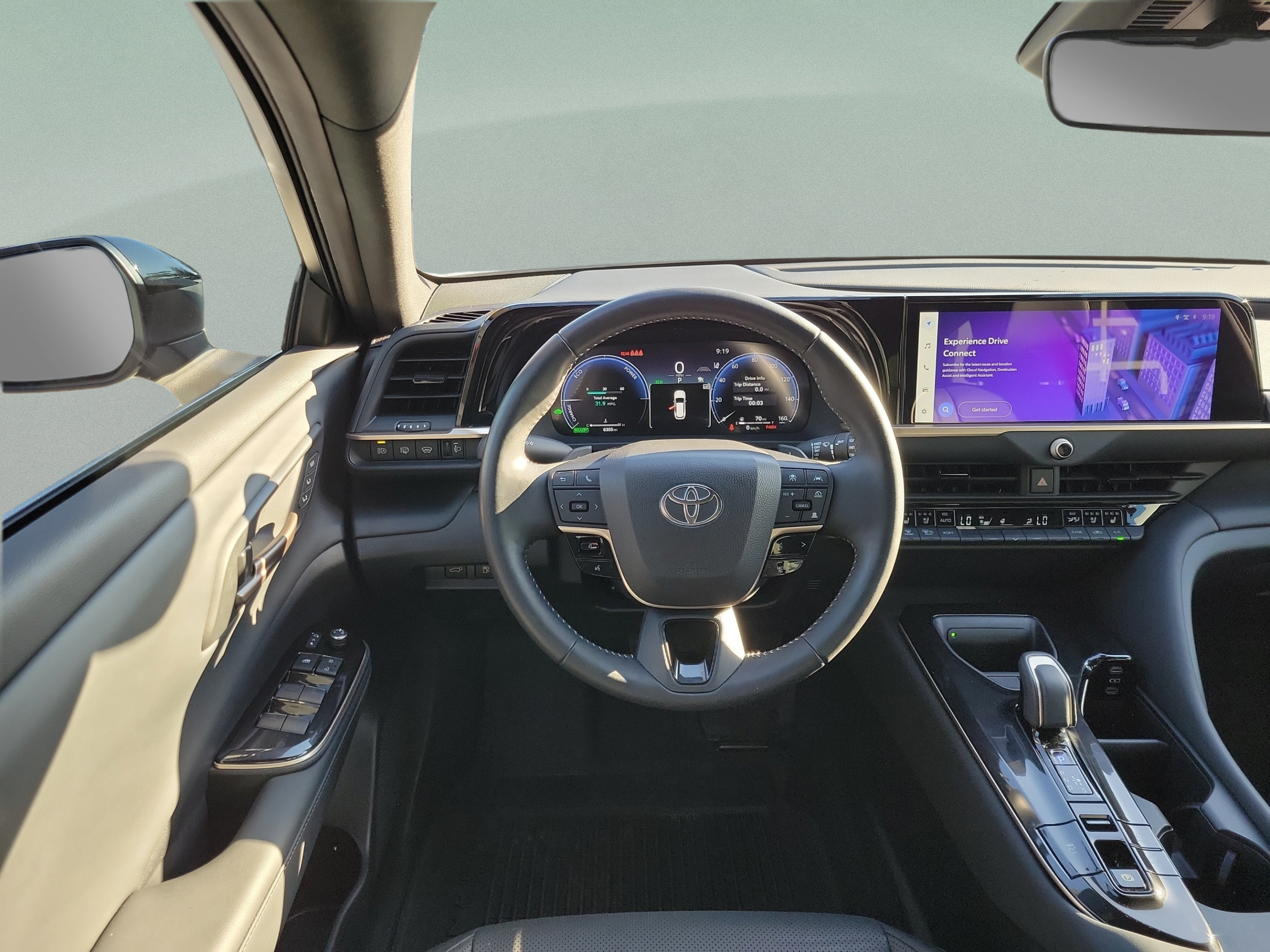 Certified 2025 Toyota Crown Signia AWD/4WD image 18