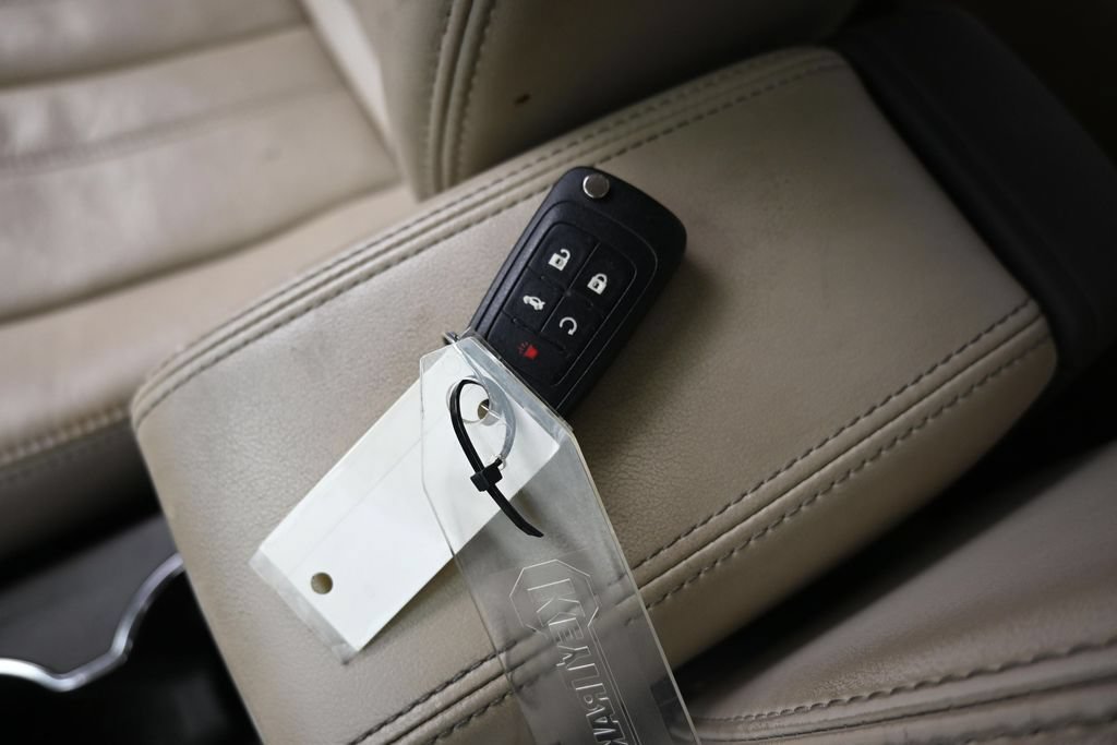 Used 2013 Buick Verano Leather FWD image 21