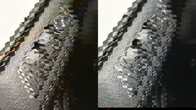 Used 2016 Mercedes-Benz G 63 AMG 4MATIC image 17