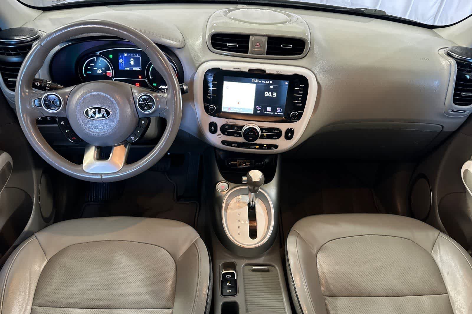 Used 2019 Kia Soul EV + FWD image 4