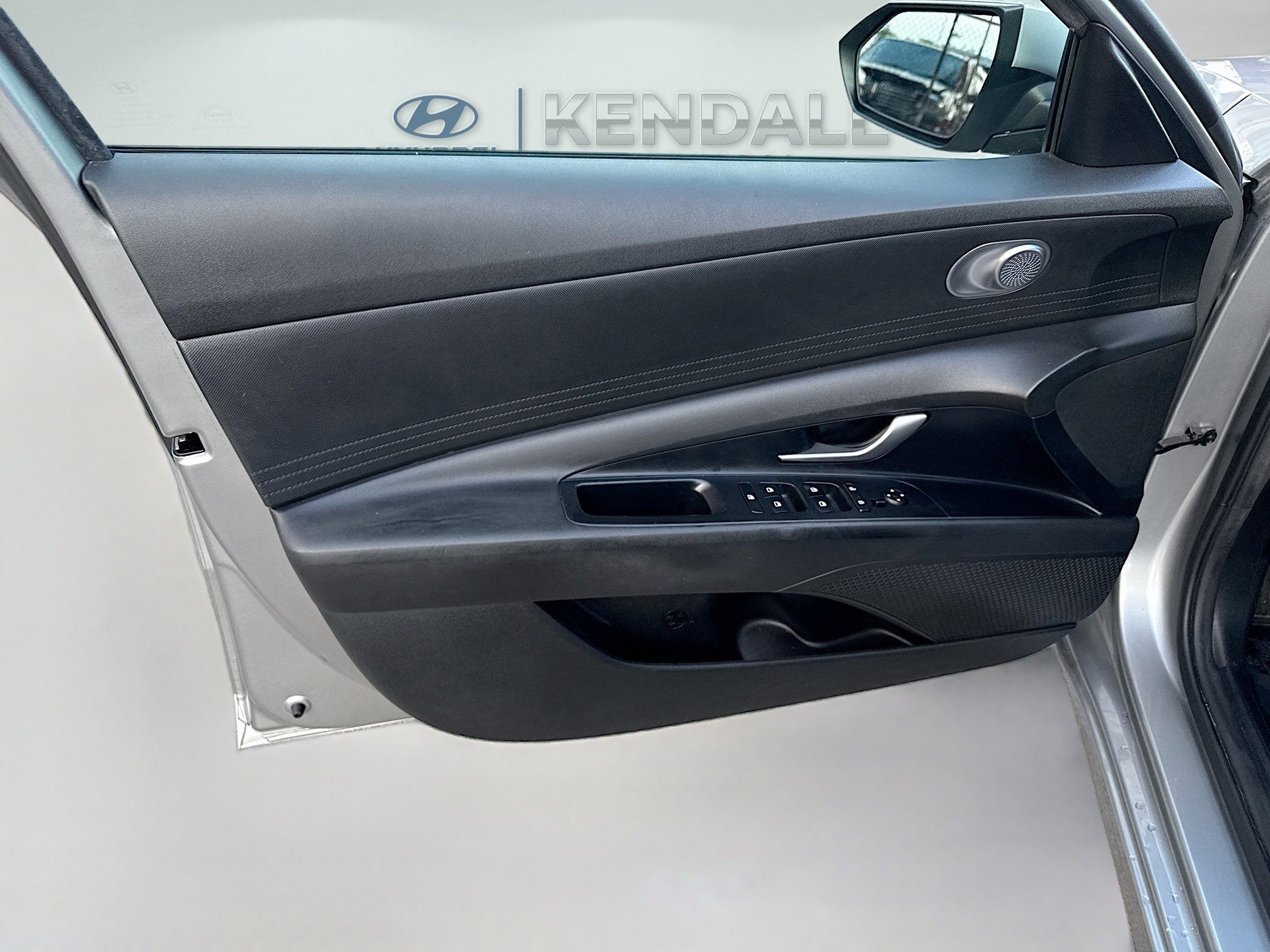 Used 2023 Hyundai Elantra SEL w/ Cargo Package image 15