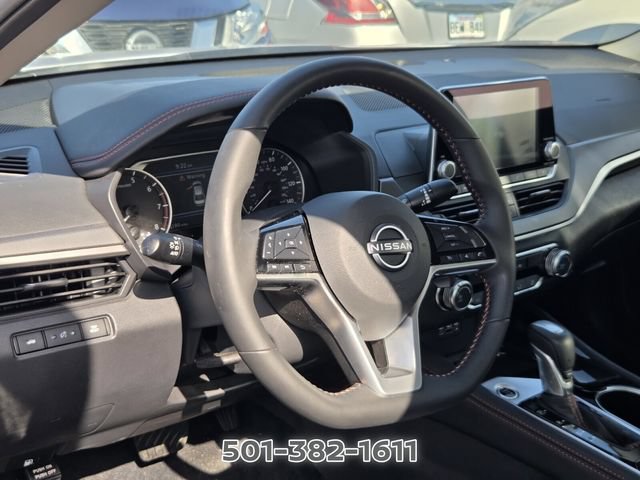 Used 2025 Nissan Altima 2.5 SR FWD image 9