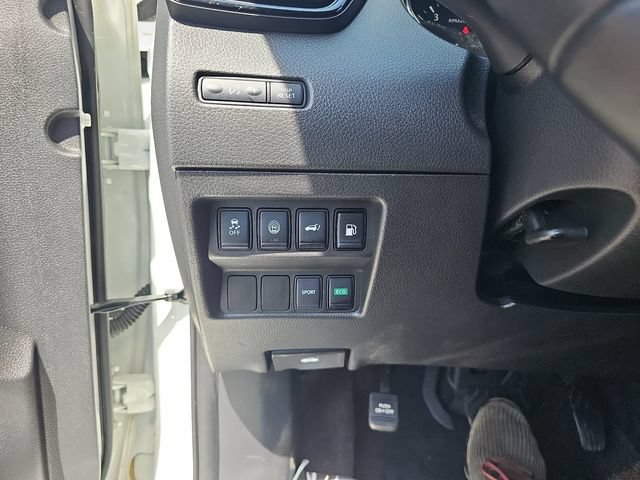 Used 2020 Nissan Rogue SV FWD image 35