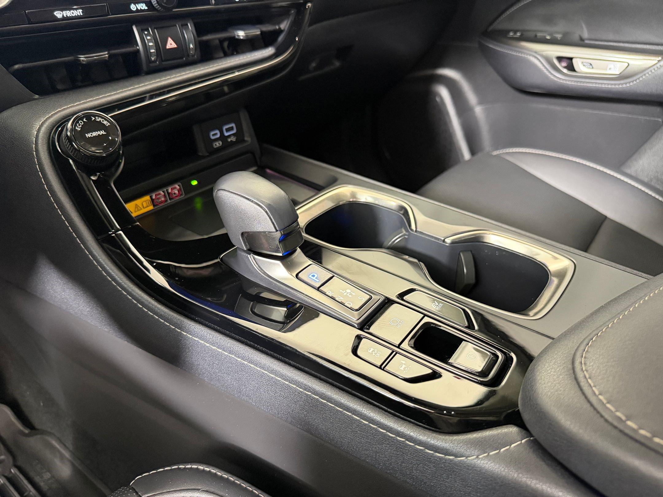 Used 2023 Lexus NX 350h AWD image 17