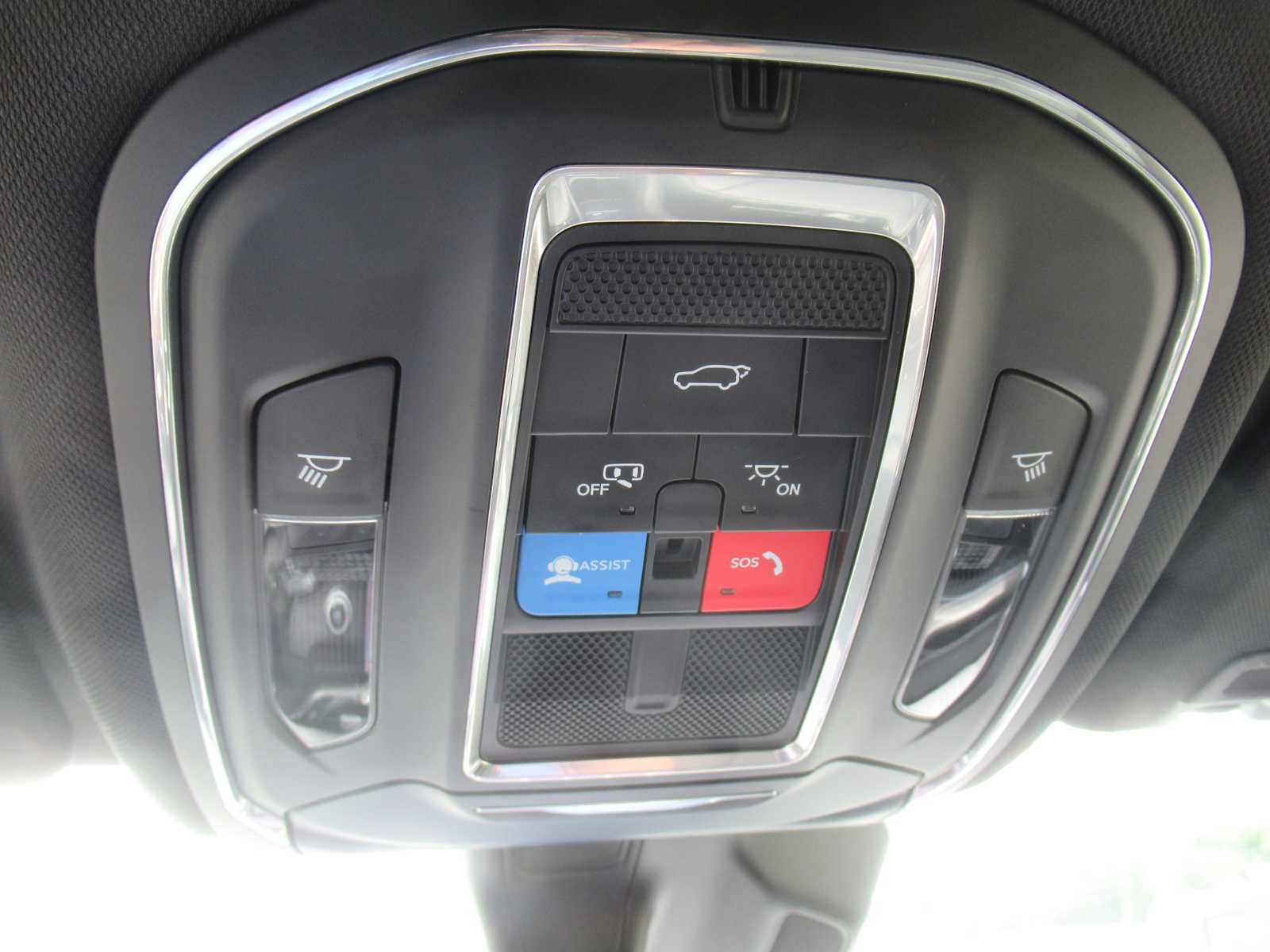 New 2025 Jeep Grand Cherokee L Limited w/ Trailer Tow Package image 45