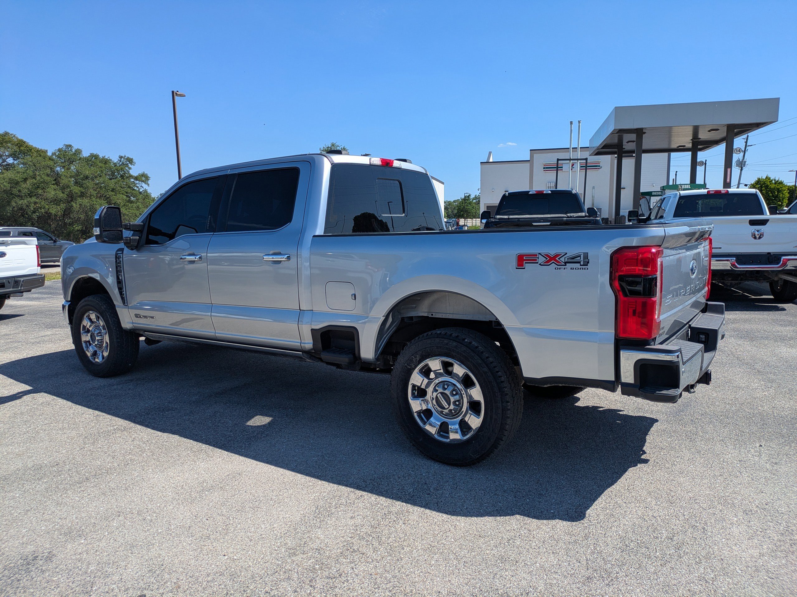 Used 2023 Ford F250 Lariat w/ Lariat Ultimate Package AWD/4WD image 20