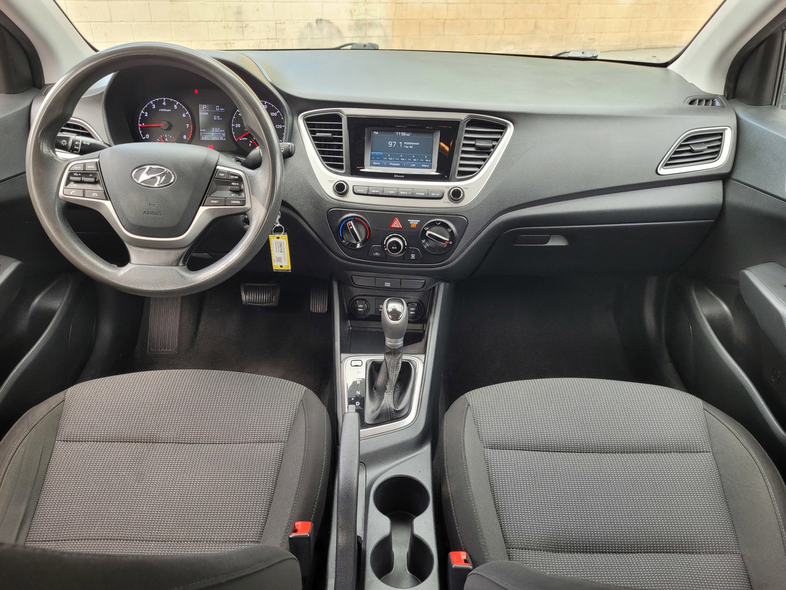 Used 2020 Hyundai Accent SE image 15