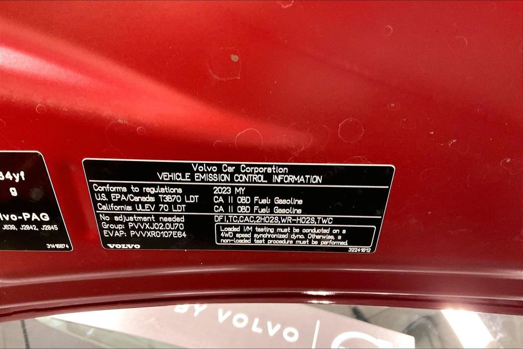 Certified 2023 Volvo XC40 B5 Plus w/ Protection Package Premier AWD/4WD image 31